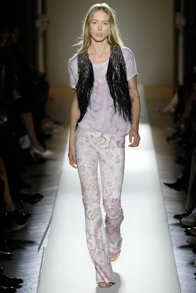 Look 4